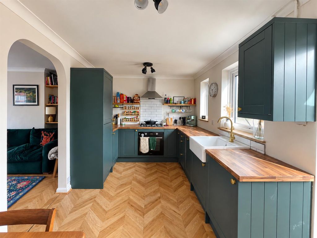 Property photo 3 of 16 Arlb11.Png