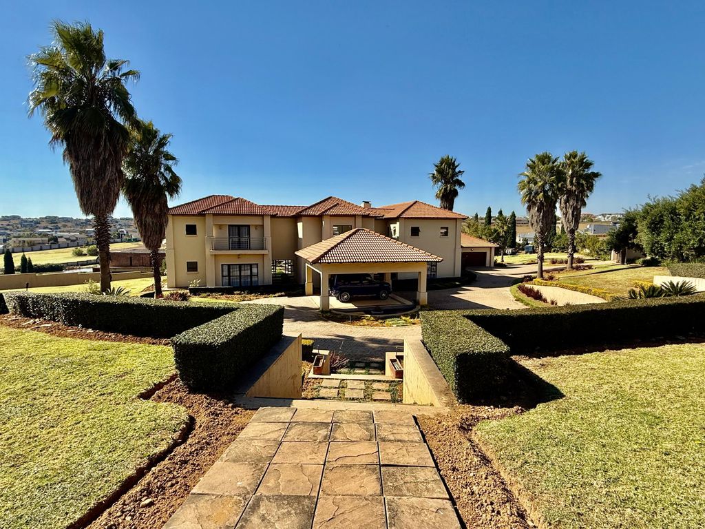 Property photo 1 of 44