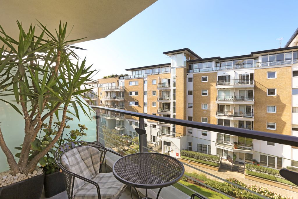 Property photo 3 of 12 Picture 3