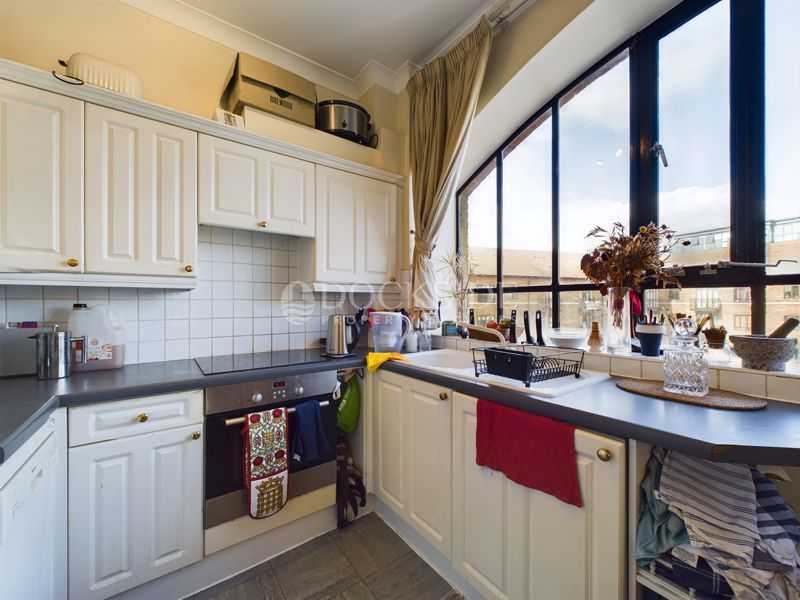 Property photo 3 of 11 Photo 17