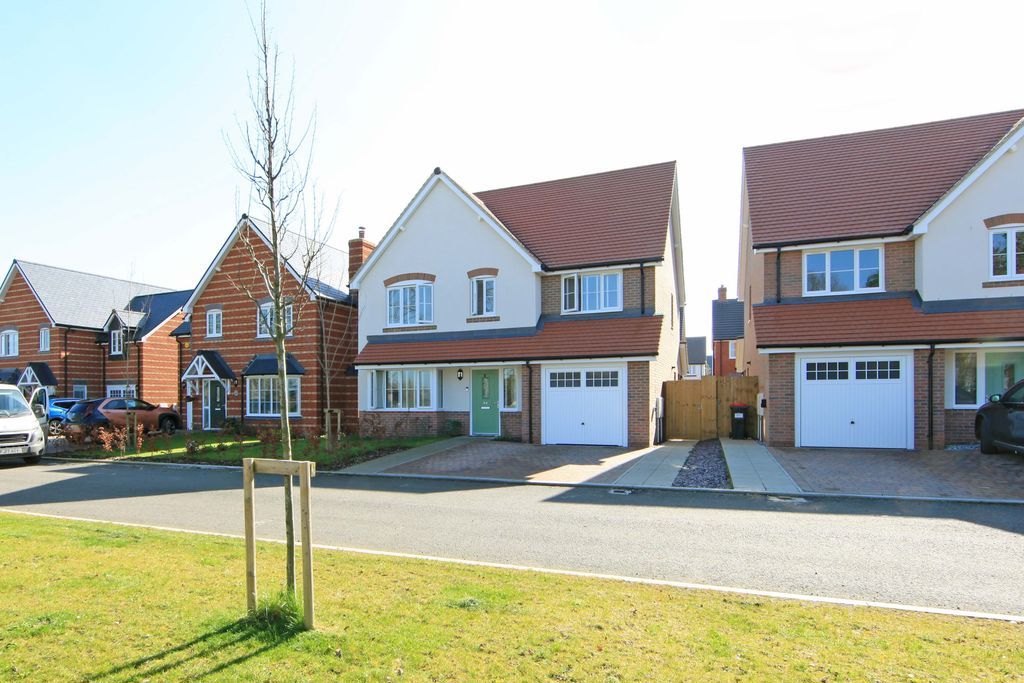 Property photo 1 of 27 Photo 2