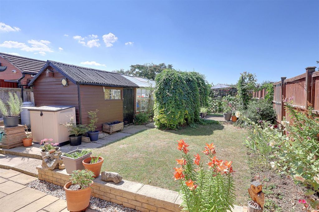 Property photo 2 of 14