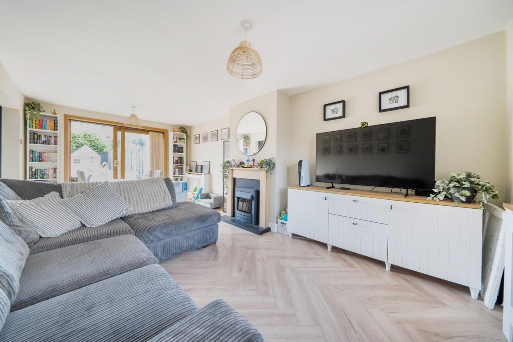 Property photo 3 of 15 1470587-13-6A280Dae02d32.Jpg