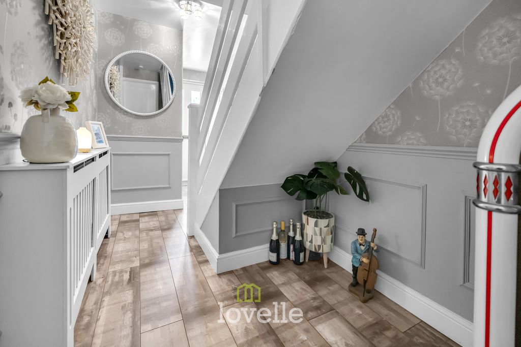 Property photo 3 of 39