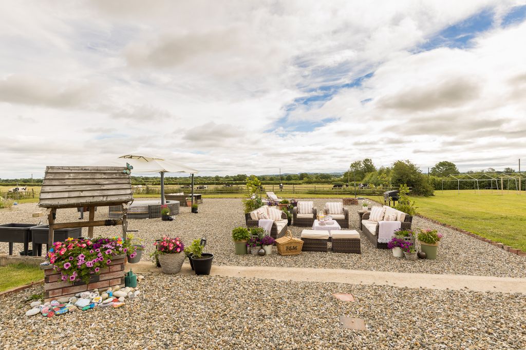Property photo 3 of 41 _L6A8412