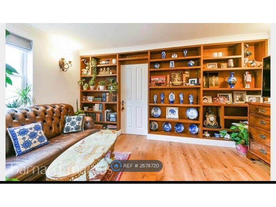 Property photo 3 of 9