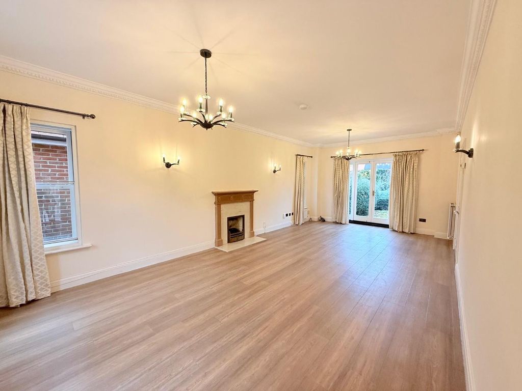 Property photo 2 of 13 Whatsapp Image 2025-11-05 At 16.40.50_1B524E69.Jpg