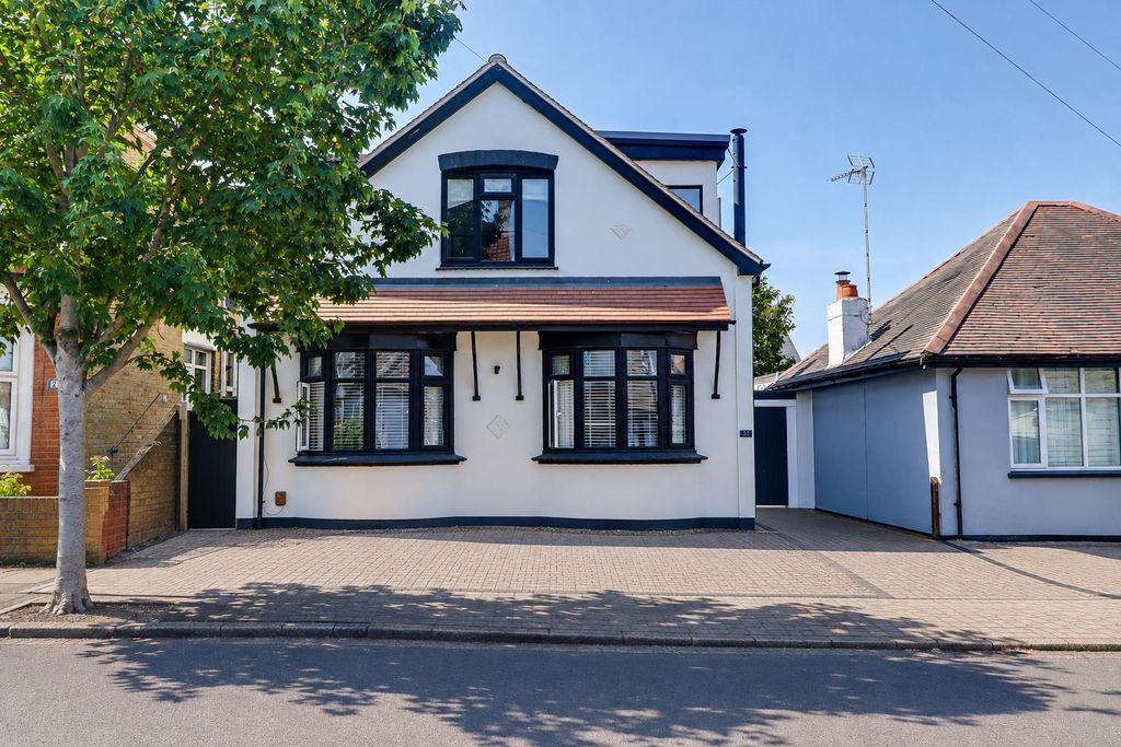 Property photo 1 of 29