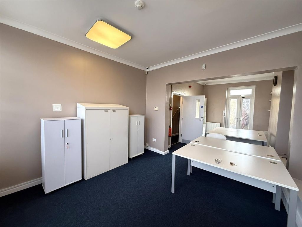 Property photo 2 of 8 Img_1969.Jpeg