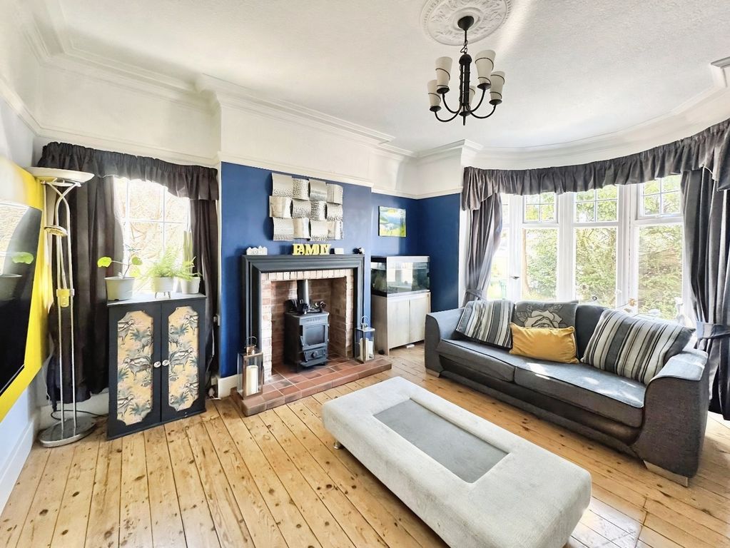 Property photo 3 of 34 Pbox-Img.Jpg