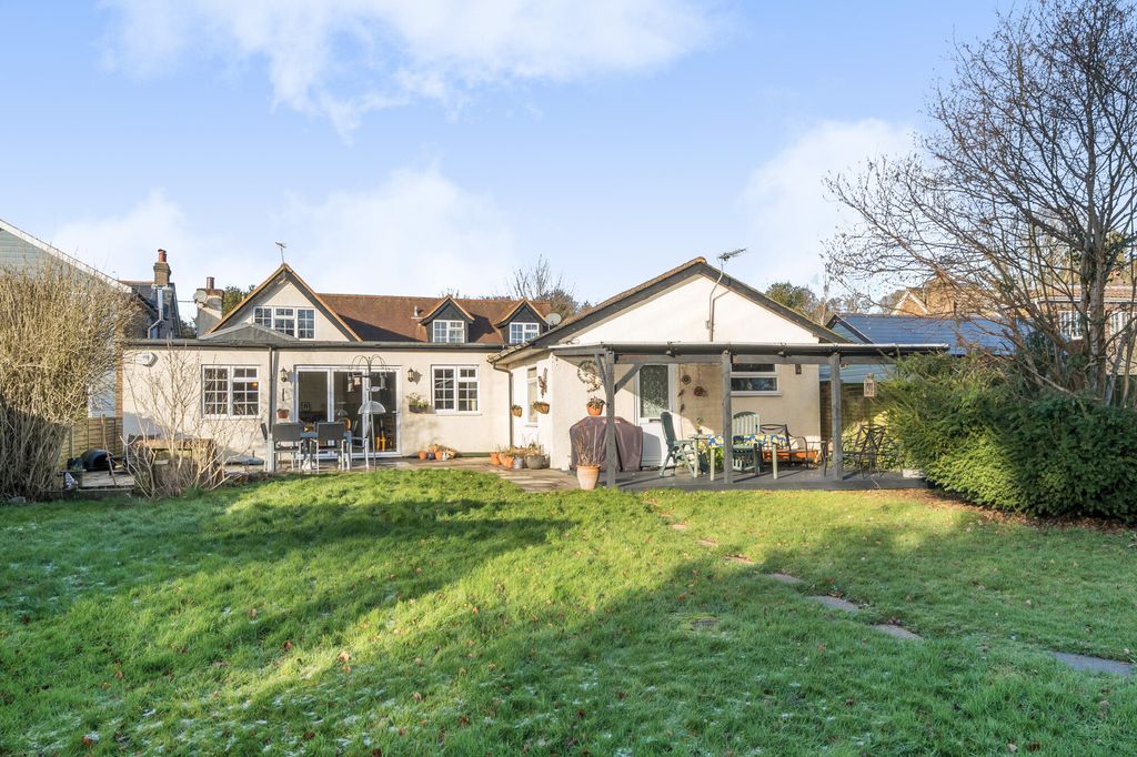 Property photo 2 of 19