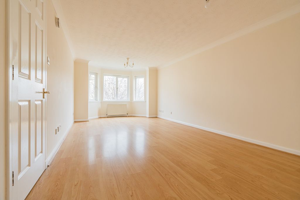 Property photo 2 of 19 Property Image 2