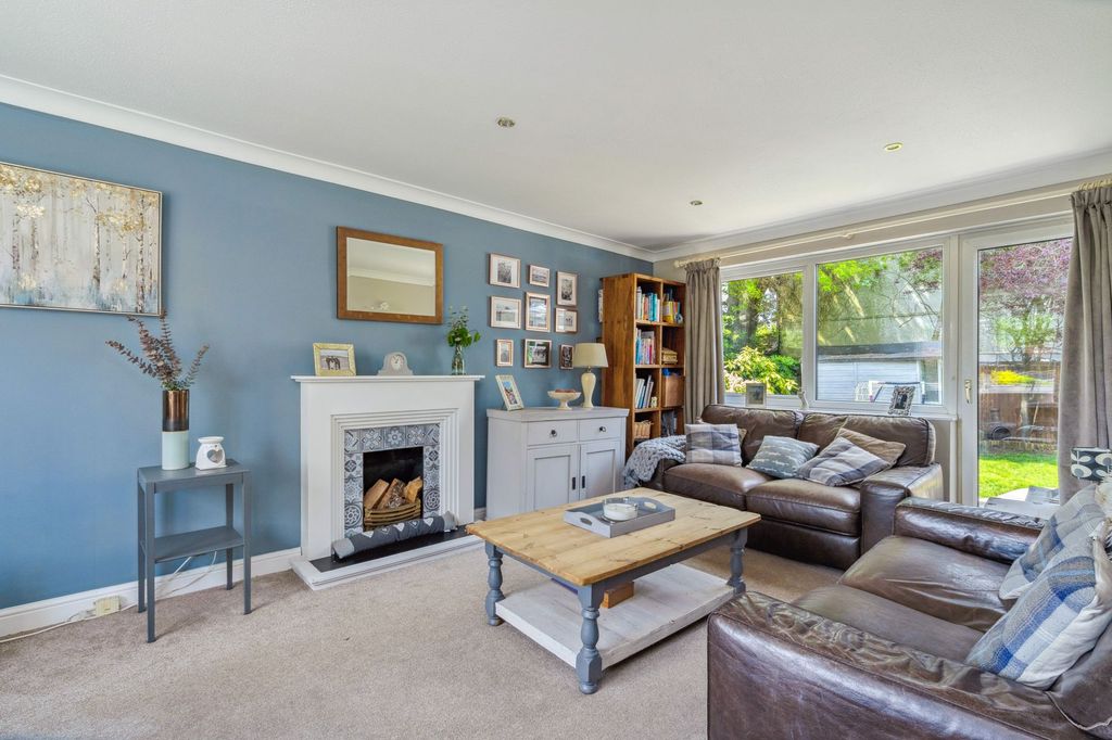 Property photo 2 of 16 Photo 17