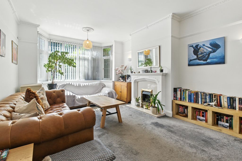 Property photo 2 of 31