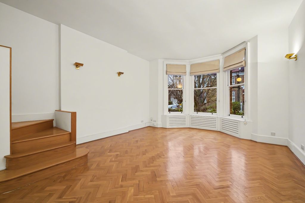 Property photo 3 of 9 4647445
