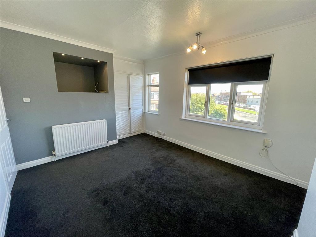 Property photo 3 of 11 Bedroom One