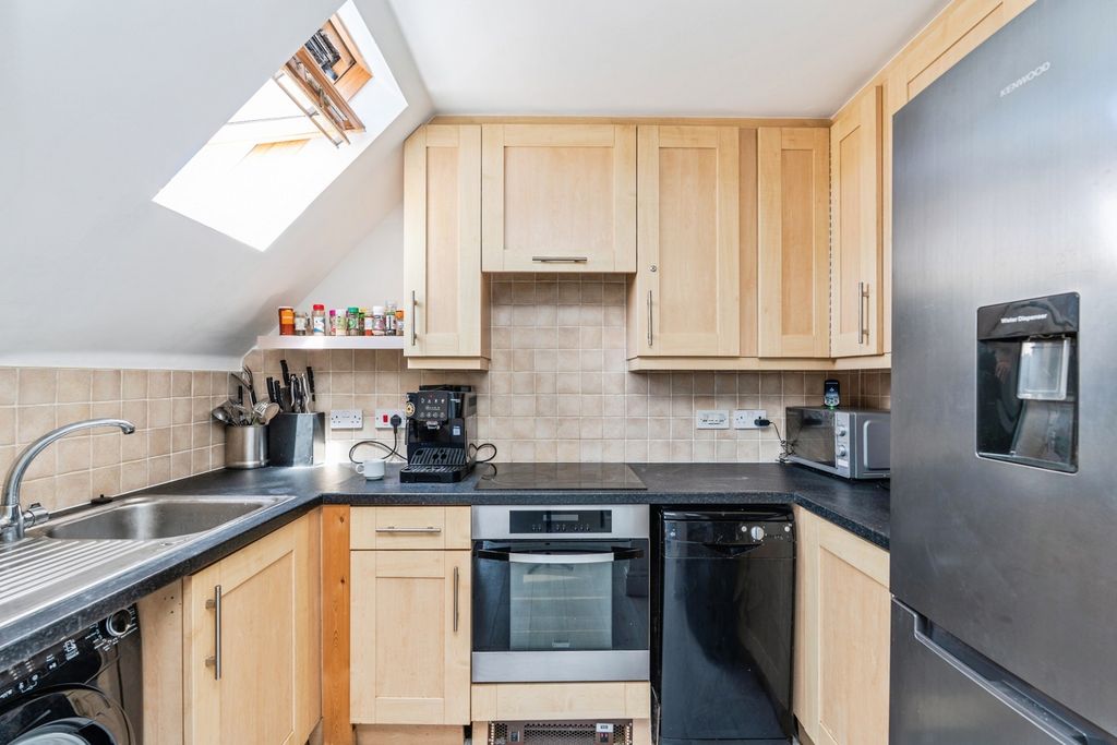 Property photo 2 of 11 Pbox-Img.Jpg