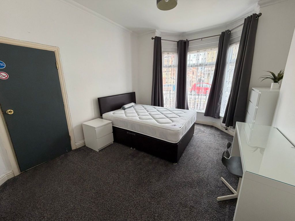 Property photo 1 of 4