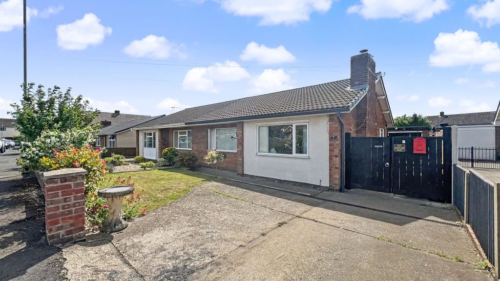 Property photo 1 of 13 Photo 13