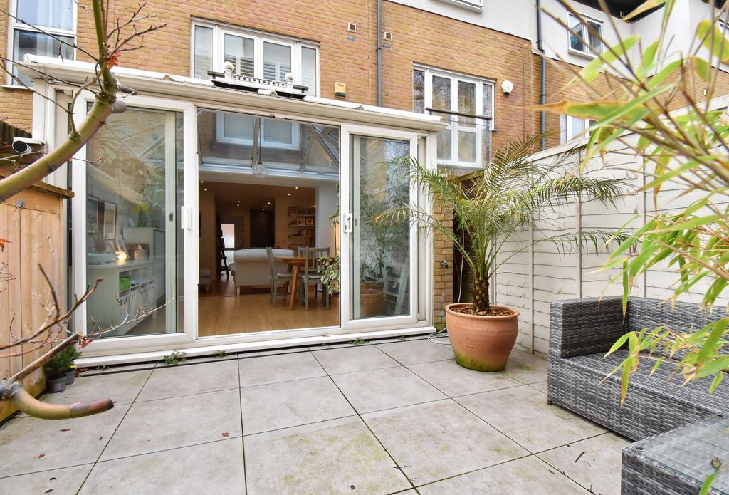 Property photo 3 of 17