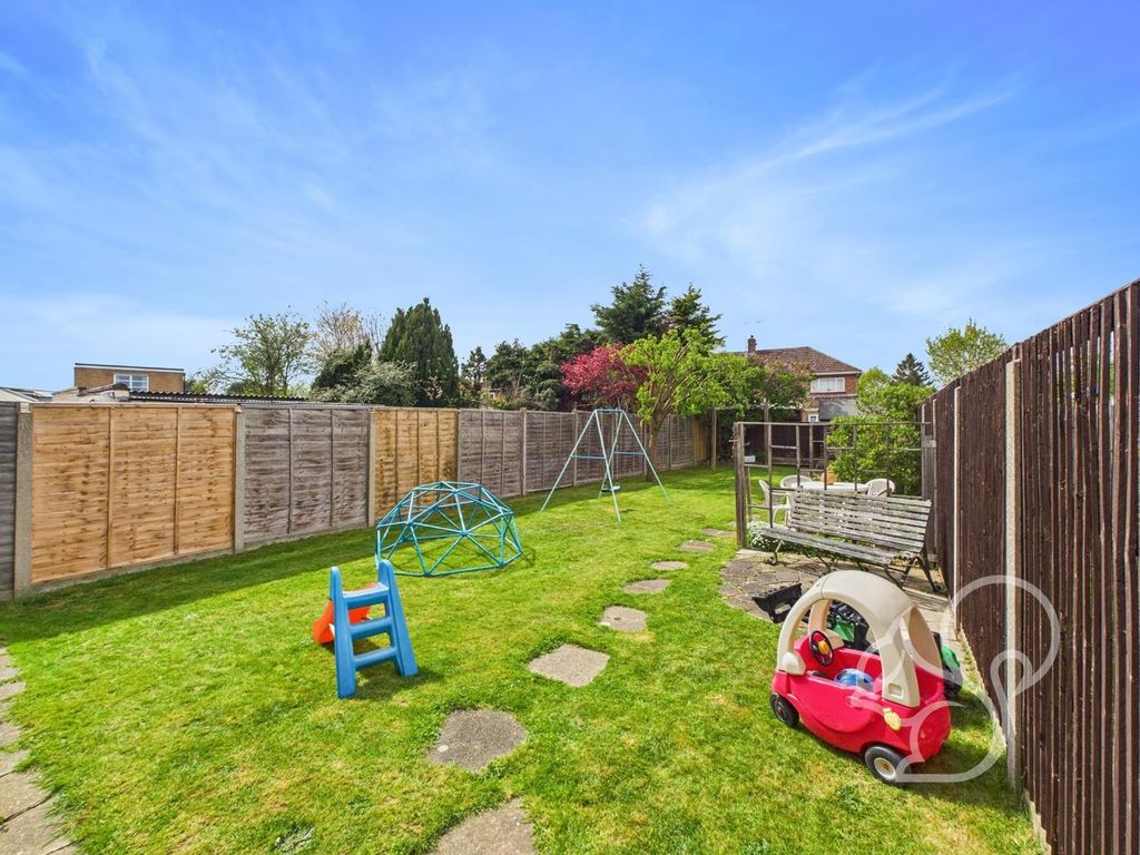 Property photo 3 of 30 Cam01659G0-Pr0414-Still024.Jpg