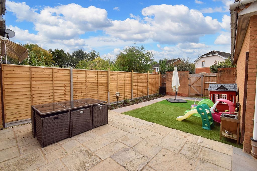 Property photo 3 of 13