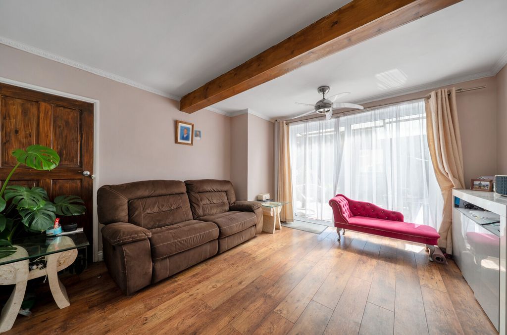 Property photo 2 of 16 1486263-19-6A79E9...