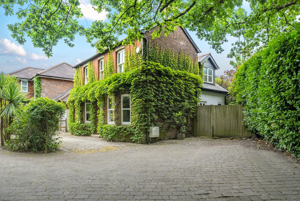 Property photo 1 of 26 1317356-1-685d0Eb...