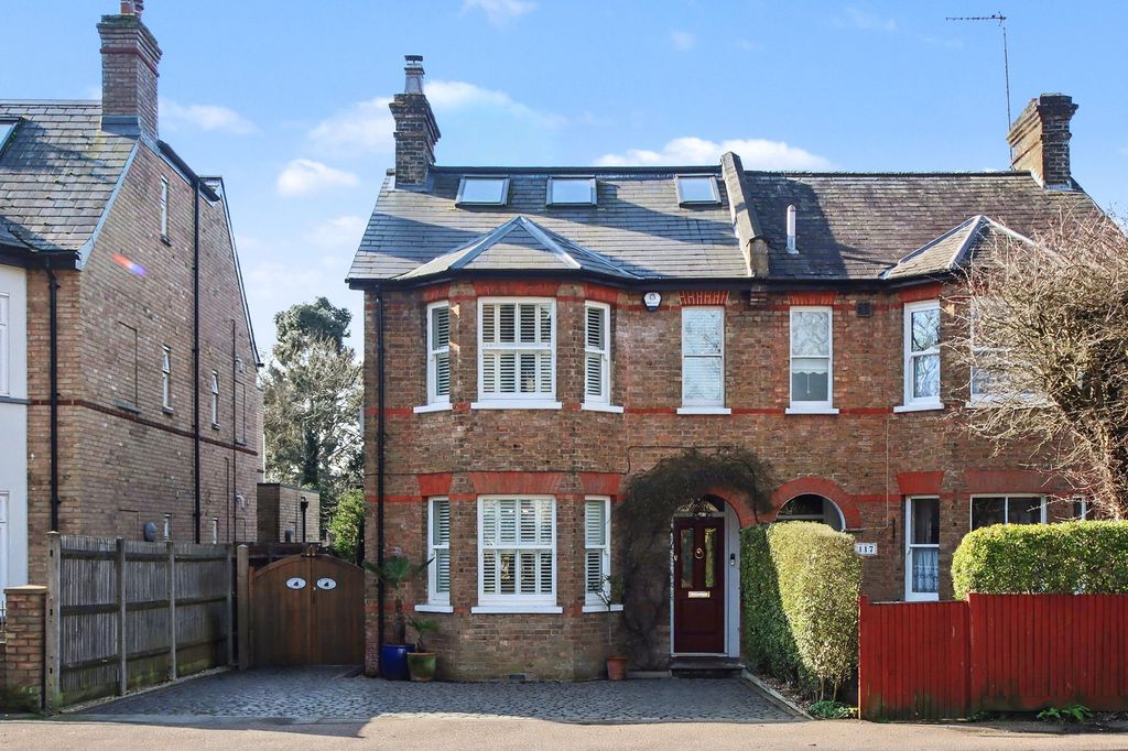 Property photo 2 of 17 External