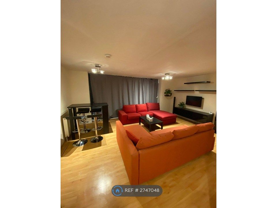 Property photo 2 of 14 Lounge