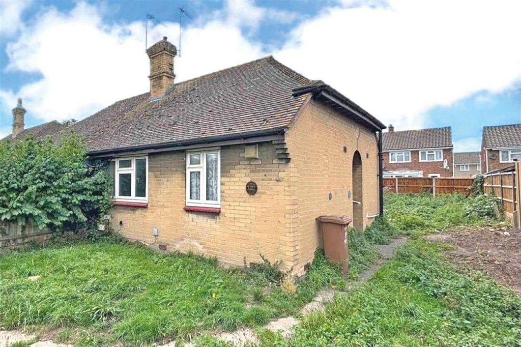 Property photo 1 of 5