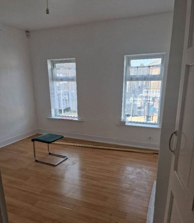 Property photo 3 of 4