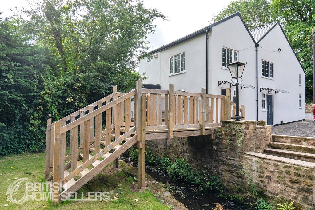 Property photo 2 of 30 Picture No. 54