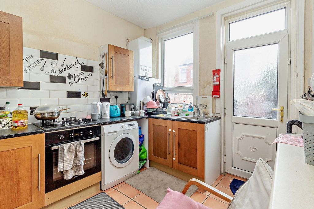 Property photo 3 of 20