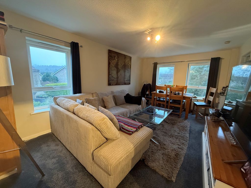 Property photo 3 of 6 Photo 6