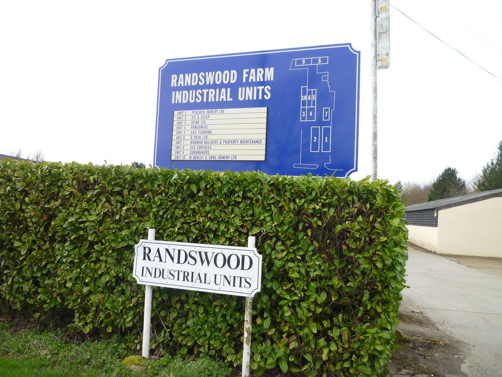 Property photo 2 of 3 Photo