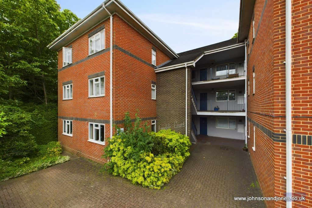 Property photo 1 of 9 1 Front.Jpg