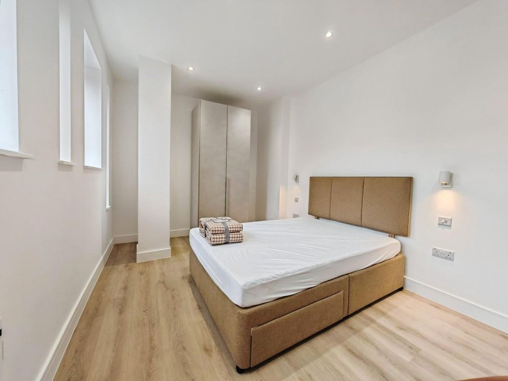 Property photo 1 of 11 4061Eed8-70F29A3F-d8d1-4d96-B2A8-0669642c1B40.Jpg