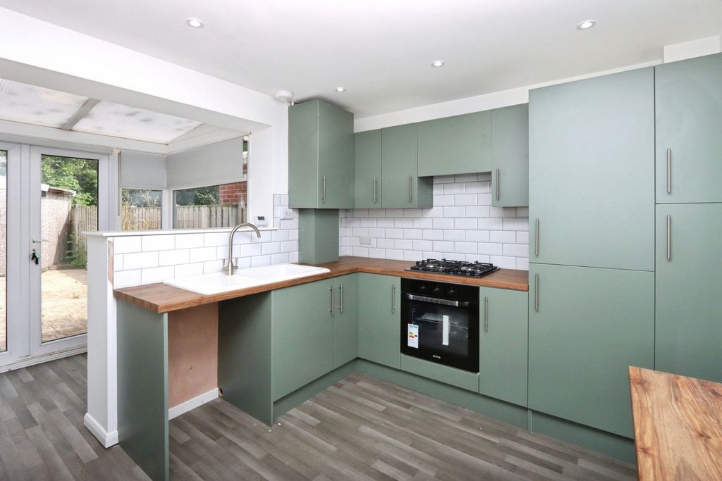 Property photo 2 of 17 Pbox-Img.Jpg