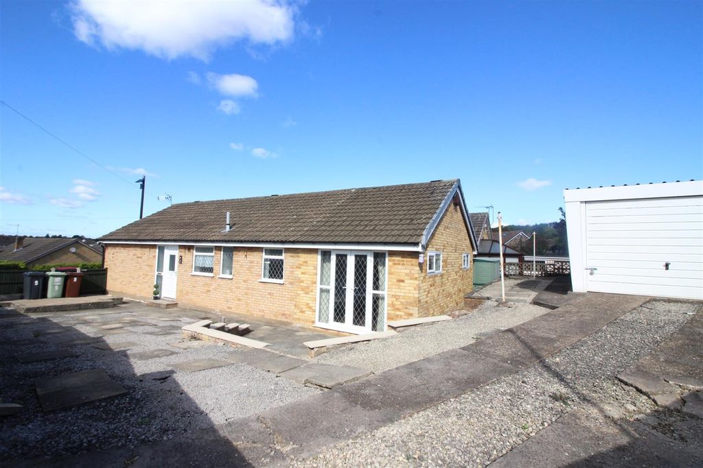Property photo 1 of 18 Outside