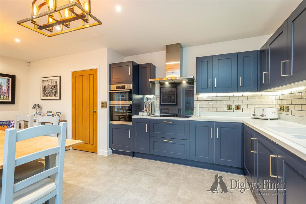 Property photo 2 of 24