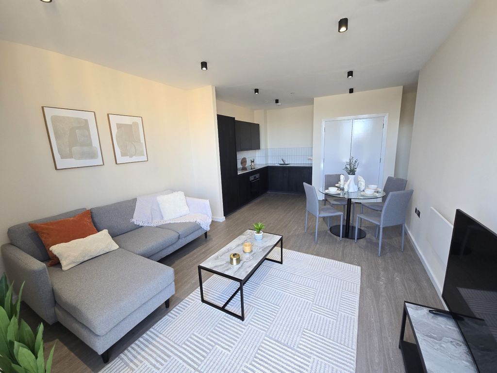 Property photo 3 of 21