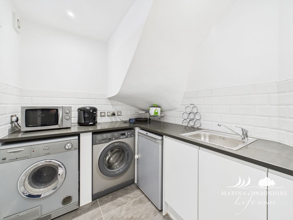 Additional image 8 of 4 bed town house for saleCarne Place, Port Solent, Portsmouth PO6