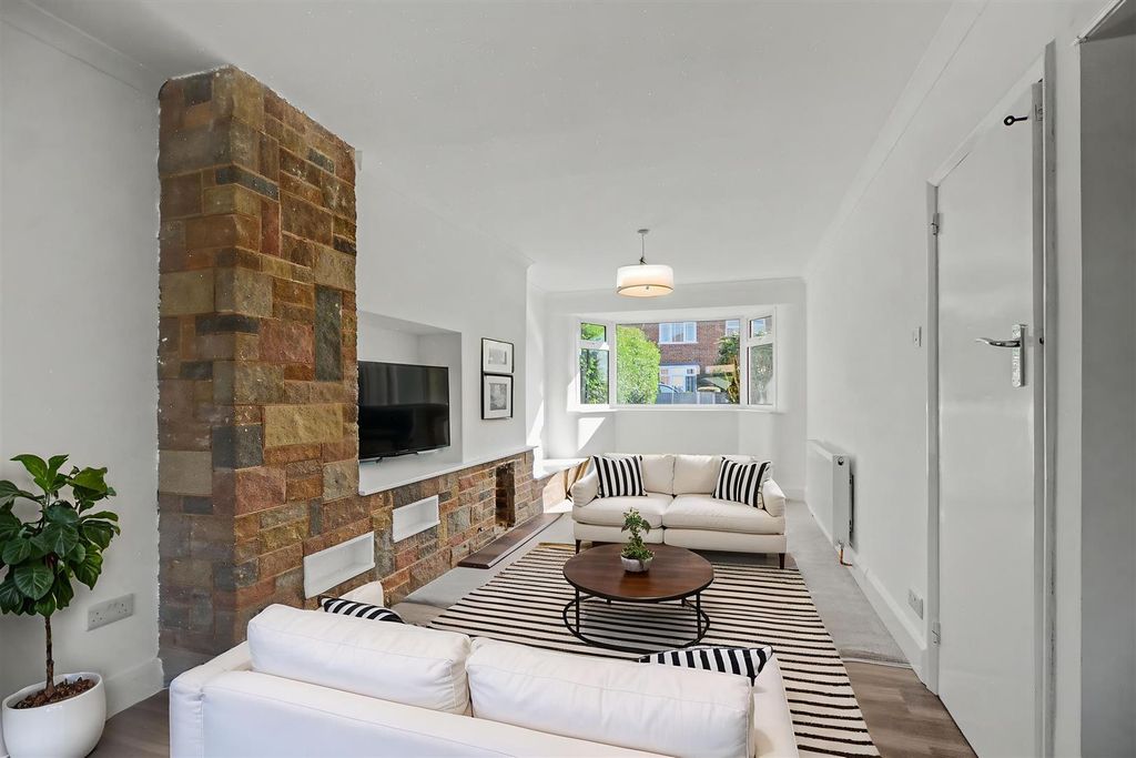 Property photo 3 of 34 Ai Lounge.Jpeg