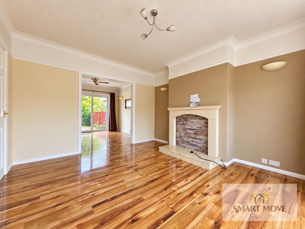 Property photo 3 of 17 Lounge Into Dining Room