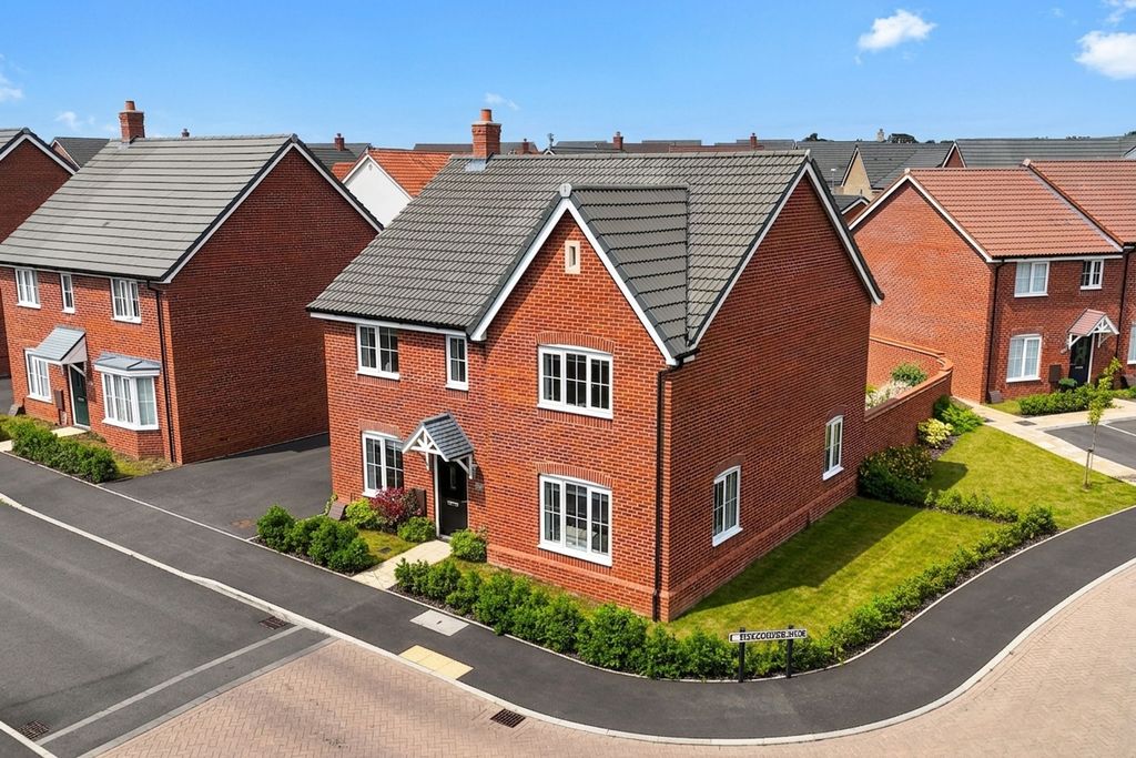 Property photo 1 of 33