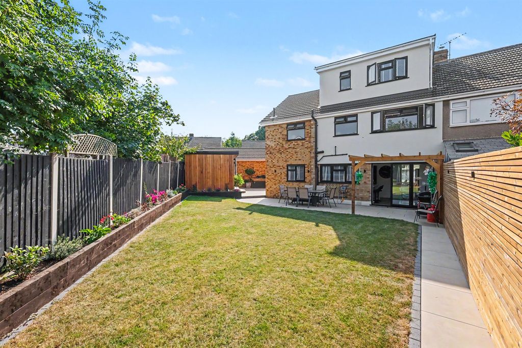 Property photo 2 of 38