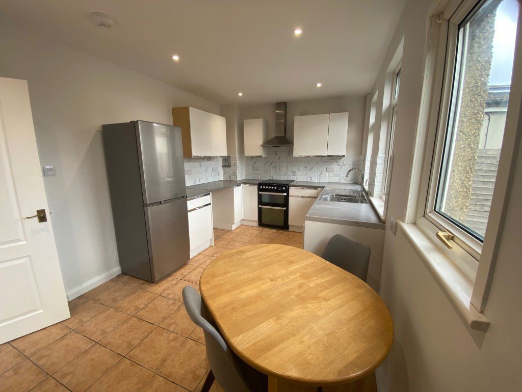 Property photo 3 of 23