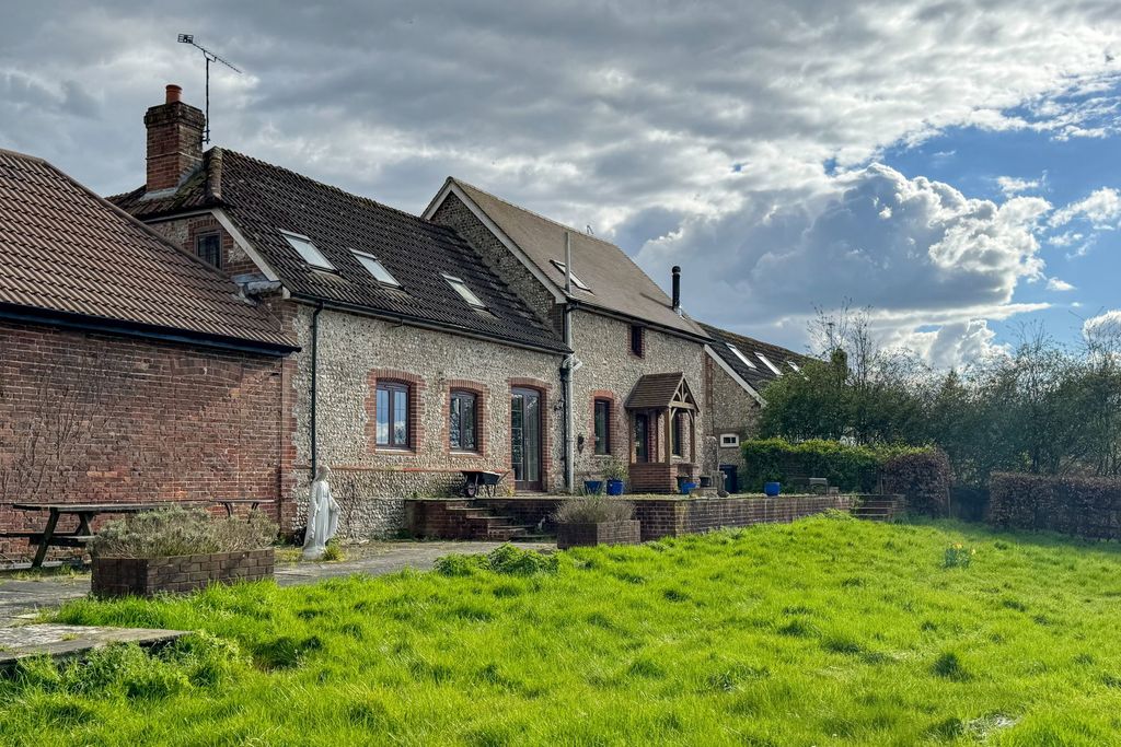 Property photo 1 of 27