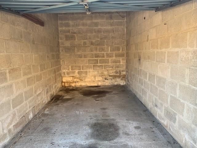 Property photo 2 of 7 Garage 3.Jpg